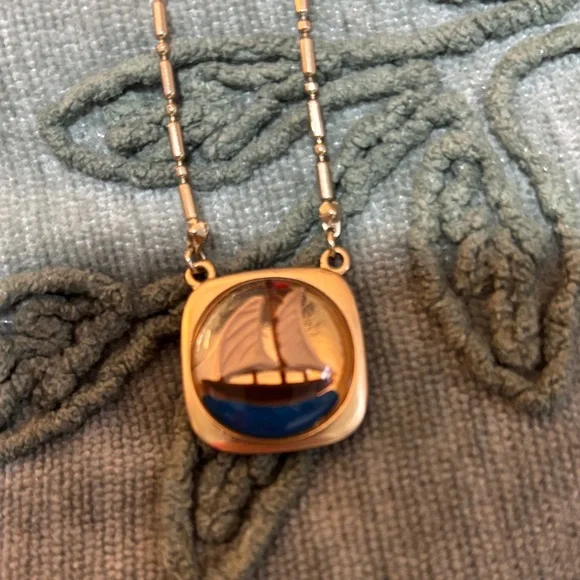 Vintage J. Crew Gold-tone Sailboat Pendant Necklace with Blue Accent - Picture 3 of 6